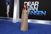 Julianne+Moore+Dear+Evan+Hansen+Los+Angeles+3Aeay6cViLax.jpg