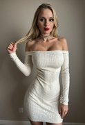 https://thumbs4.imagebam.com/bd/d9/57/ME1E0GMR_t.jpg