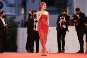 Jessica+Chastain+Competencia+Oficial+Red+Carpet+5SpTOze8mmTx.jpg