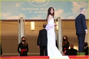 anne-hathaway-armageddon-time-cannes-premiere-21.jpg