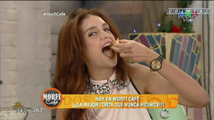 Zaira.Nara.Comiendo.Banana.Morfi.Cafe.1080P.Colitaz.36.jpeg