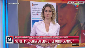 Carolina.Losada.Pantalon.Ajustado.Camisa.Abierta.AN.1080P-Colitaz.113.jpeg