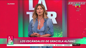 Karina.Mazzocco.Camisa.Abierta.Escotada.A.La.Tarde.1080P-Colitaz.67.jpeg