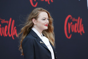 Emma+Stone+Los+Angeles+Premiere+Disney+Cruella+gFEYT1lkc4Yx.jpg