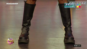 Silvina.Escudero.Cantando.2024.Rock.1080P-Colitaz.09.jpeg