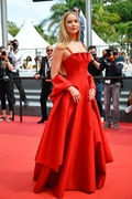 jennifer-lawrence-at-anatomy-of-a-fall-premiere-at-76th-annual-cannes-film-festival-05-21-2023-0.jpg