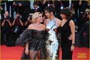 gemma-chan-chris-pine-sydney-chandler-nick-kroll-dwd-venice-premiere-39.jpg