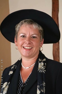 Permanent Link to Eileens black hat and things