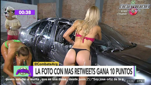 Soso.Mirabelli.y.Rubia.Lavando.Auto.Combate.1080P-Colitaz.62.jpeg