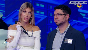 Cande.Ruggeri.Los.8.escalones.Oops.Pollerita.1080P.15.05.25-Colitaz.53.jpeg