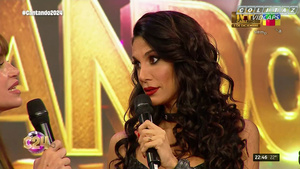 Silvina.Escudero.Cantando.2024.Rock.1080P-Colitaz.122.jpeg