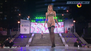 Cande.Ruggeri.Desfile.Lenceria.1080P-ColitazTV.17.jpg