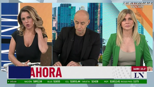 Debora.Plager.Saco.Verde.Marcando.Pechos.LN.1080P-Colitaz.64.png
