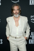 chris-pine-thandiwe-newton-old-knives-premiere-15.jpg