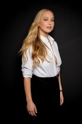 jennifer-lawrence-at-dior-fashion-show-at-paris-fashion-week-09-26-2023-3.jpg