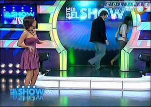 Cinthia.Fernandez.Vueltita.Calza.Gris.Este.Es.El.Show.SD.HQ.60FPS-Colitaz.74.jpeg