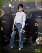charlize-theron-debuts-black-hair-at-her-charity-event-05.jpg