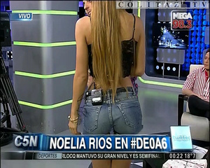 Noelia.Rios.Camila.Velasco.De.0.a.6.Comen.Panqueques.28.02.15-Colitaz.29.jpeg