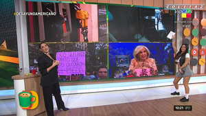 Natalie.Weber.Meneando.Pollera.Cortita.DA.1080P-Colitaz.01.jpeg