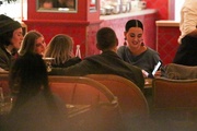 katy-perry-orlando-bloom-bday-dinner-friends-47.jpg