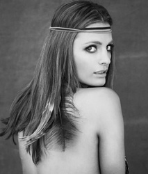Stana Katic - Page 2 MEHSEYR_t
