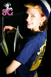 Permanent Link to 2004 05 11 – Bettina – Audiophile