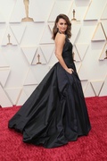 penelope-cruz-javier-bardem-couple-up-oscars-19.jpg