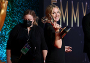 Kate+Winslet+73rd+Primetime+Emmy+Awards+Press+XORD71abKU8x.jpg