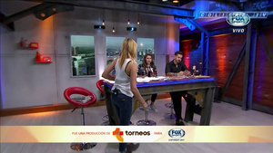 Alina.Moine.Agenda.Fox.Sports.Jeans..Top.Blanco.1080P-ColitazTV.64.jpeg