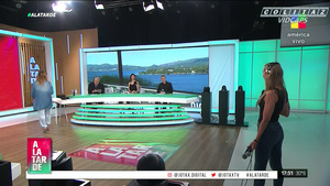 Karina.Mazzocco.Camisa.Abierta.Escotada.A.La.Tarde.1080P-Colitaz.123.jpeg
