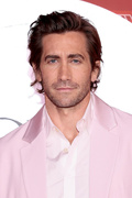Jake+Gyllenhaal+74th+Annual+Tony+Awards+Arrivals+uNqYIE2gf6ox.jpg
