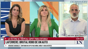 Debora.Plager.Saco.Verde.Marcando.Pechos.LN.1080P-Colitaz.45.png