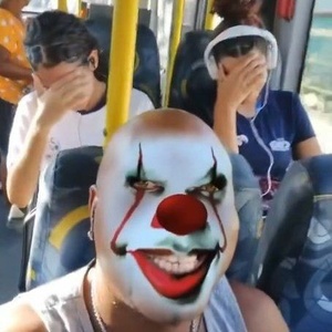mazuHhXz.jpg