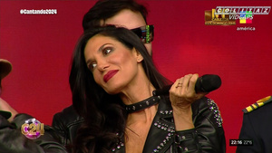 Silvina.Escudero.Bonus.Clip.Cantando.2024.Rock.1080P-Colitaz.07.jpeg
