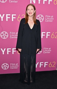 Julianne Moore - Page 2 MEWG9XL_t