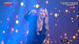 Laurita.Fernandez.Bienvenidos.a.Ganar.Vestido.Blazer.Abierto.1080P-Colitaz.33.jpeg