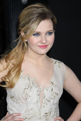 Abigail Breslin MELZU0A_t