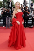 jennifer-lawrence-at-anatomy-of-a-fall-premiere-at-76th-annual-cannes-film-festival-05-21-2023-6.jpg