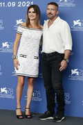 Penelope+Cruz+Competencia+Oficial+Photocall+xk0CBFBXSp3x.jpg