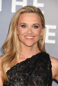 Reese Witherspoon - Page 3 MEK5ZP3_t