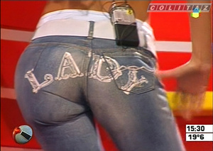 Nazarena.Velez.Jeans.Ajustados.Lady.Vueltita.Intrusos.SD.HQ-ColitazTV.64.jpeg