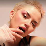 nastejkaoftheuniverse / Stejsa Broskvova