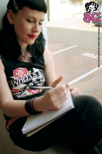 Permanent Link to 2005 08 25 – Fanny – Lost In Thought