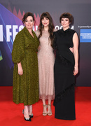 Dakota+Johnson+Lost+Daughter+UK+Premiere+65th+sOIXbb1TgnZx.jpg