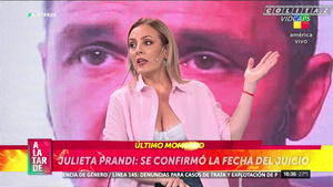 Corita.de.Barbieri.Camisa.Abierta.Rosa.A.La.Tarde.1080P-Colitaz.33.jpeg