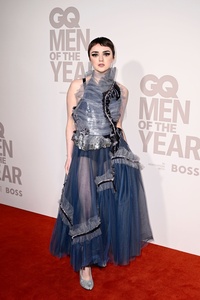 Maisie Williams - Page 5 MEQ79A8_t