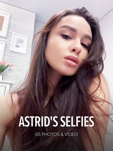 Permanent Link to 2019 11 10 Astrid Selfies