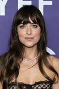 Dakota+Johnson+59th+New+York+Film+Festival+1q5MmdwT6orx.jpg