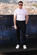Richard+Madden+Eternals+Photocall+ZHVeDKQMWQex.jpg
