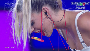 Noelia.Marzol.Minuto.Para.Ganar.Vestido.Blanco.Boquita.1080P-Colitaz.36.jpeg